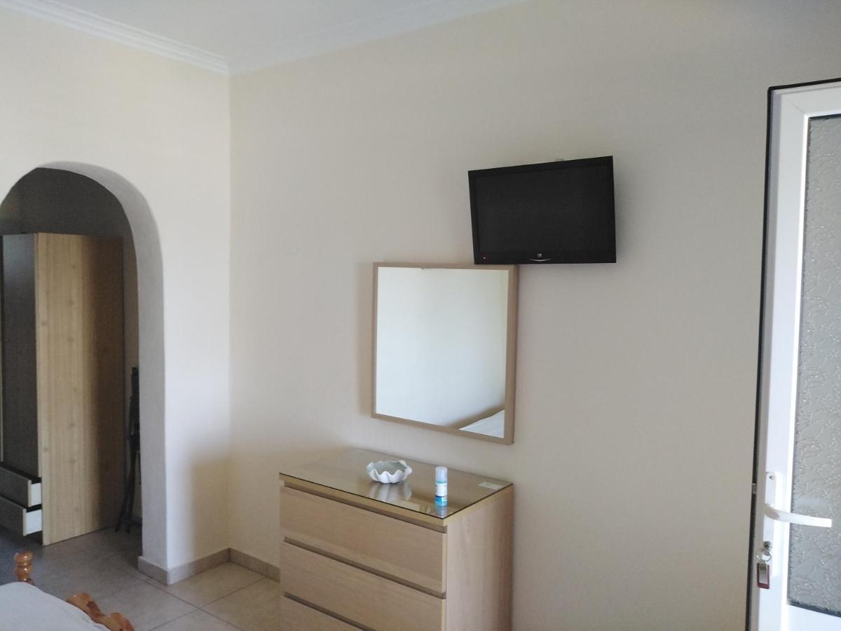 Velika Beach Rooms Esterno foto